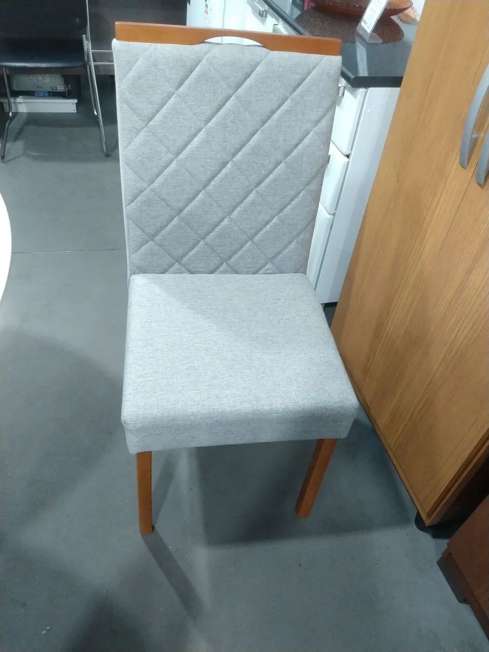 Sala de Jantar com 6 cadeiras de diversos tons FRETE GRÁTIS para BH e MONTAGEM! - Foto 5