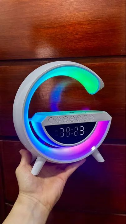 Luminária LED RGB G com Bluetooth e Carregador Wireless - Foto 2