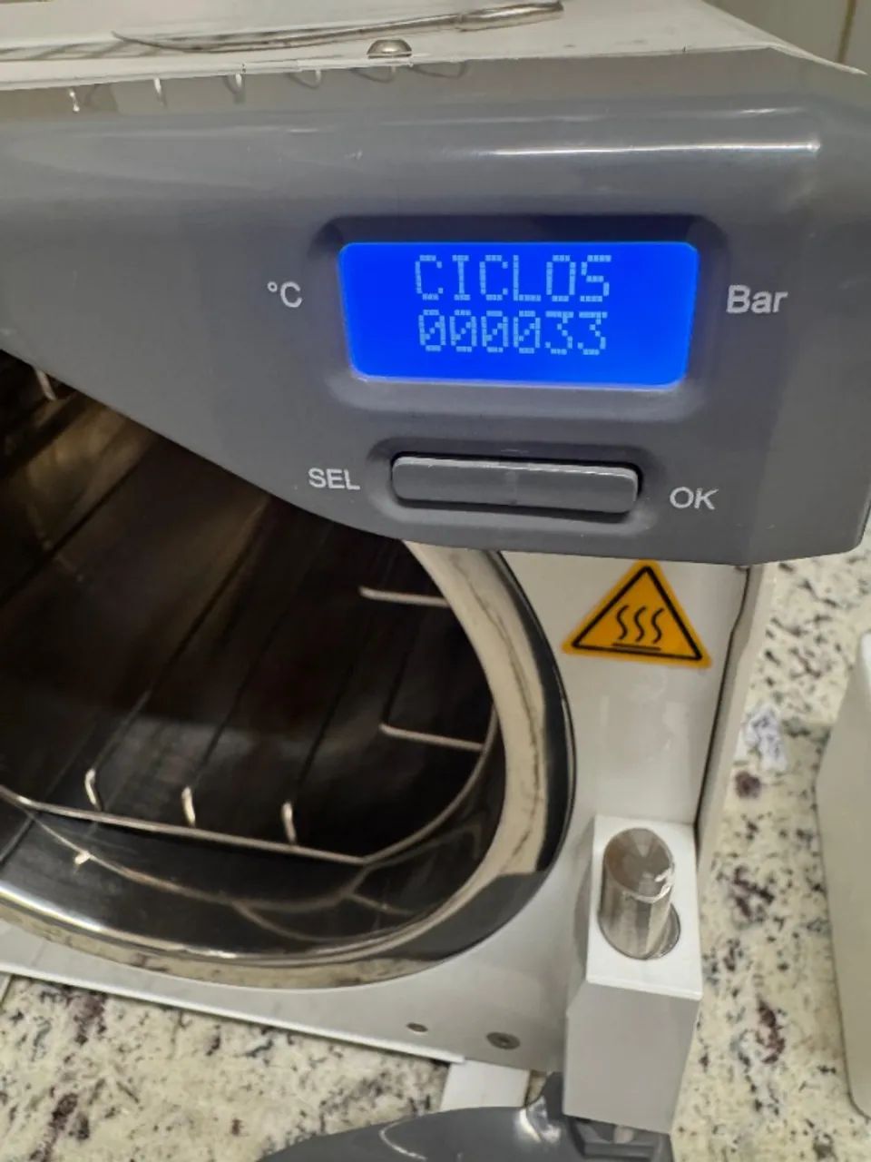 AUTOCLAVE DIGITAL ELITE 17L - BIO-ART | SEMINOVA - APENAS 33 CICLOS!
