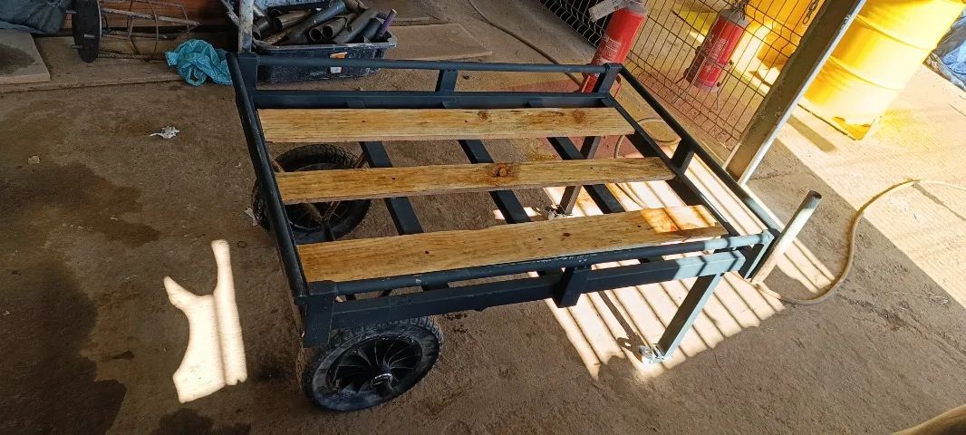 Carrinho carga para caixa térmica e de isopor