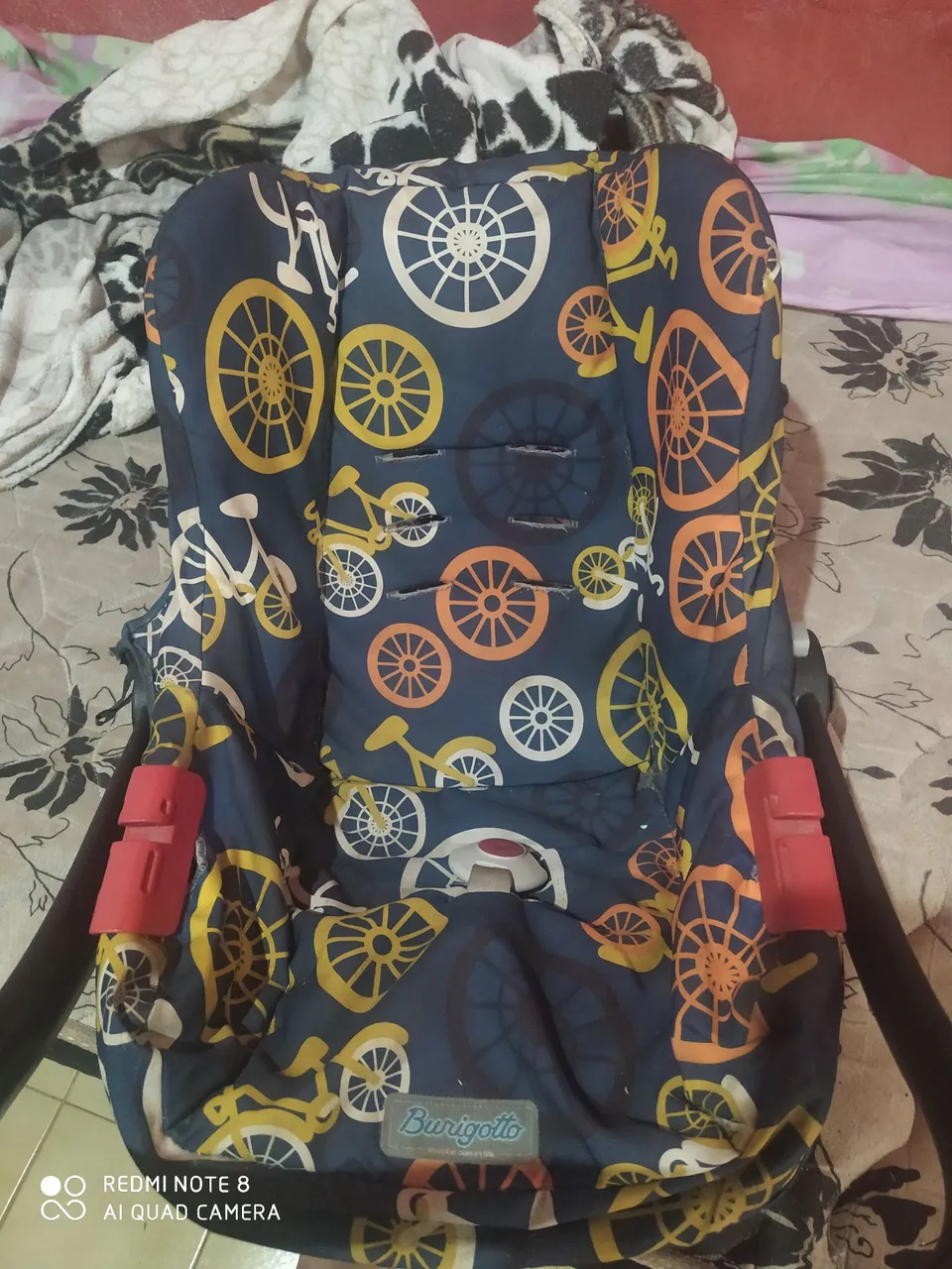 Cadeirinha Burigotto com estampa de bicicletas