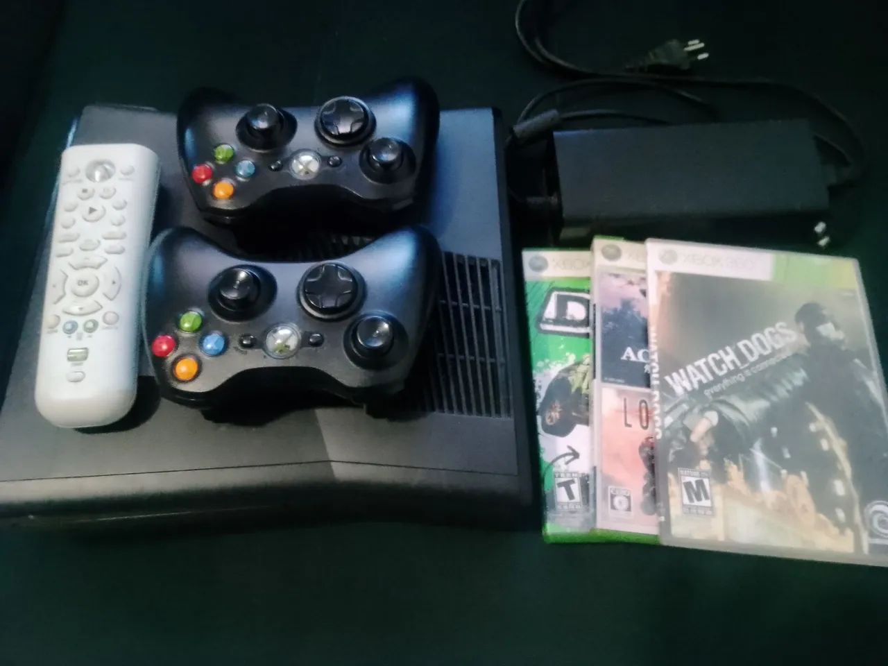 Xbox 360 com 2 Controles e Jogos - Foto 2