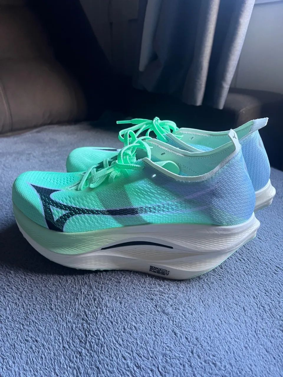 Tênis Mizuno Wave Rebellion 3 - Foto 3