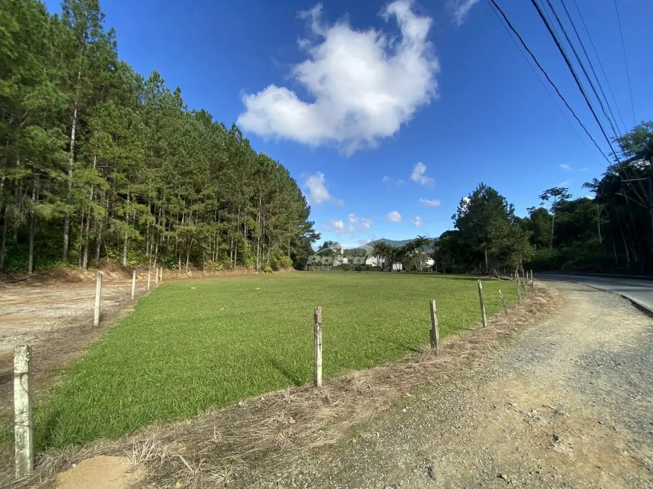 Terreno com 2500m² para locação e Built To Suit no bairro Itoupava Central. Excelente loca
