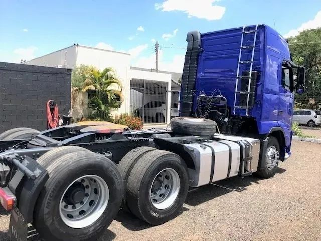 Volvo FH 460 6x2 Ano 2013- Cavalo Mecânico / Alto Padrão - Foto 4