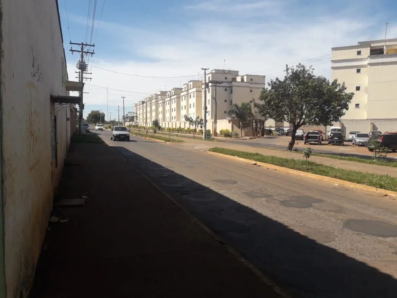 Kit net e lojas na av. Perimetral em frente ao Park Lousã novo gama