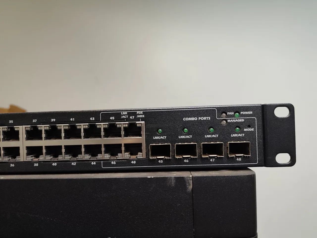 Dell PowerConnect 2748 48 Portas - Foto 3