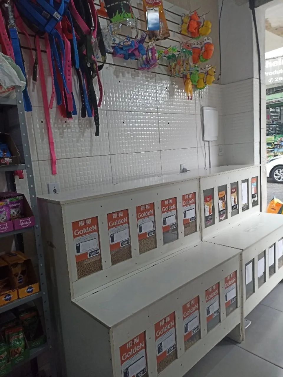 Oportunidade para empreender. Passo ponto, com toda a estrutura montada para loja de raçao - Foto 2