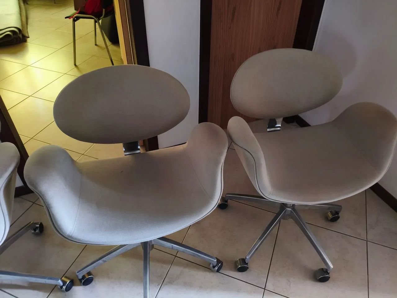 Cadeiras de escritório com rodinhas !  - Foto 2