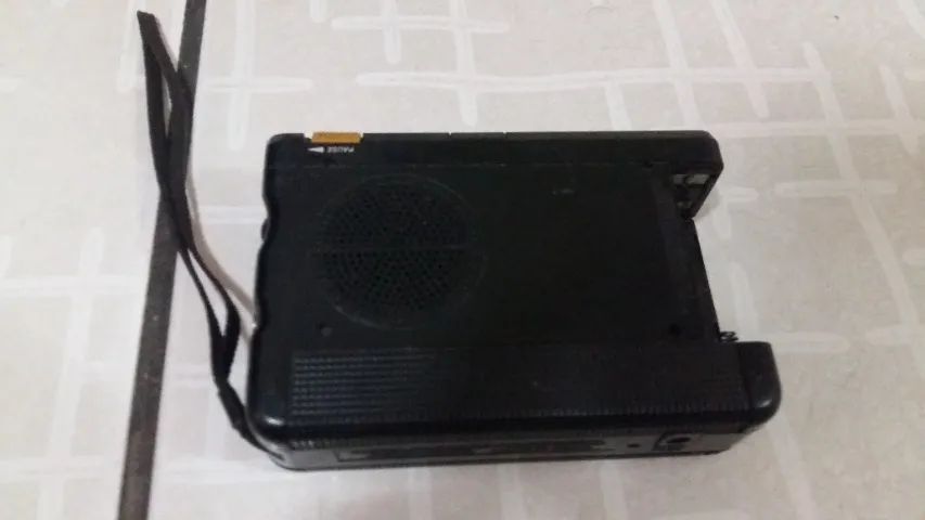 WalkMan Antigo Falta Tampa das Pilhas para Colecionar Não Liga No estado - Foto 2