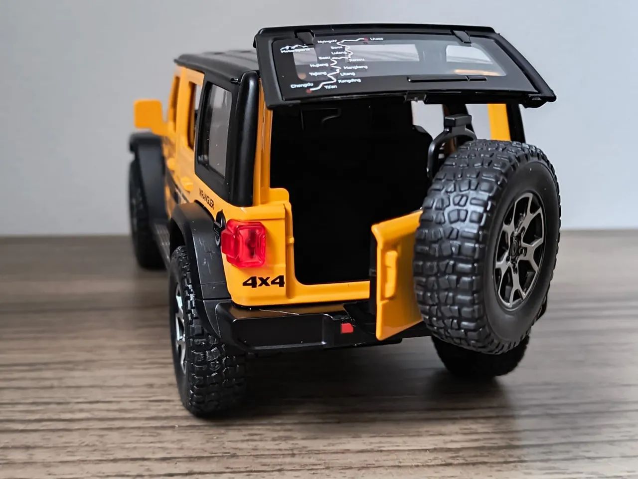 Jeep Wrangler Escala 1/22 - Foto 3