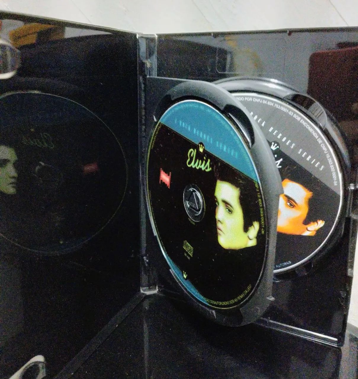 Dvd e Cd, Elvis Presley. Centro RJ.  - Foto 2