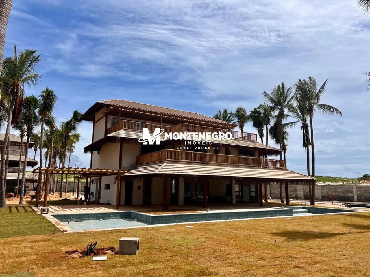 Casa Triplex no condomínio Fortim Villas - Fortim - CE.