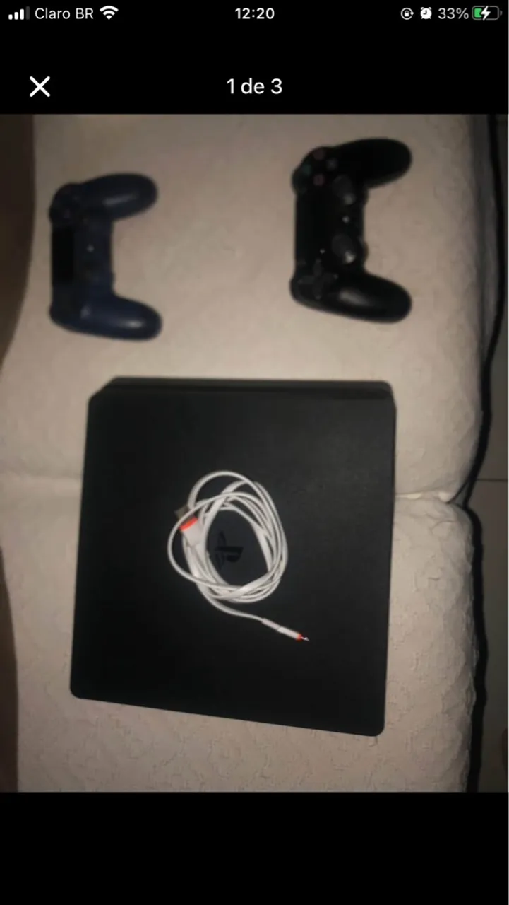 PlayStation 4 Slim com 2 Controles e Cabos