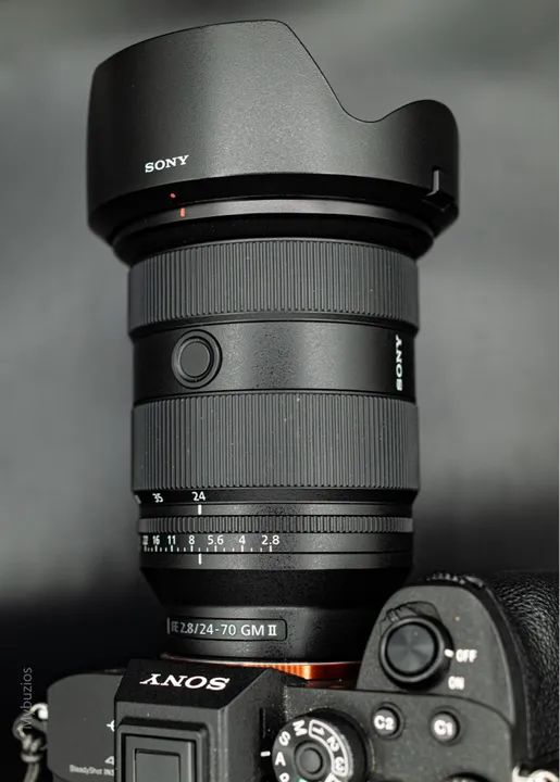 Lente Sony FE 2.8/24-70 GM - Foto 3
