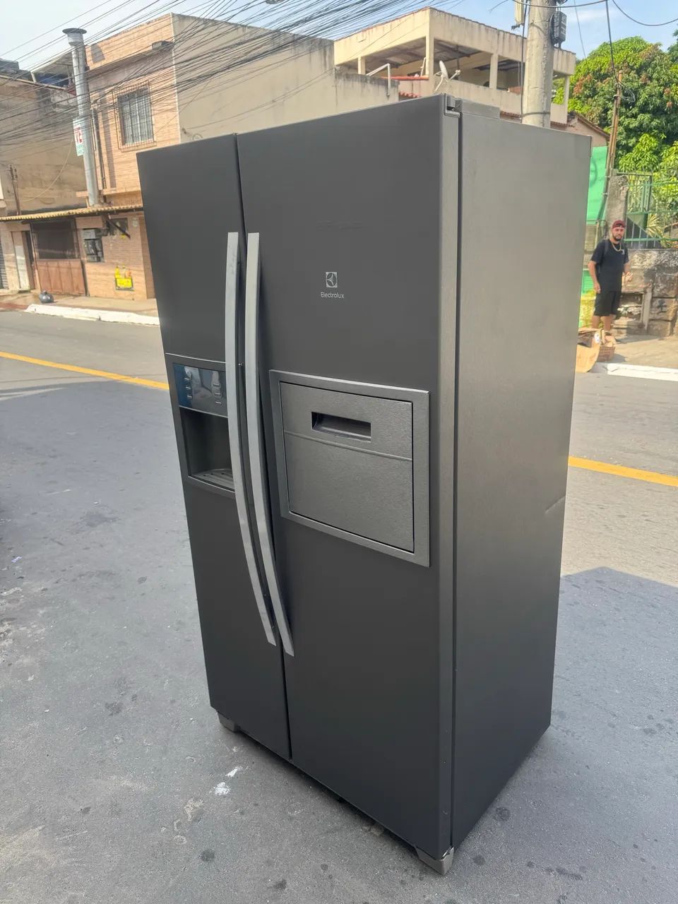 Vendo geladeira Electrolux R$ 3300 - Foto 2