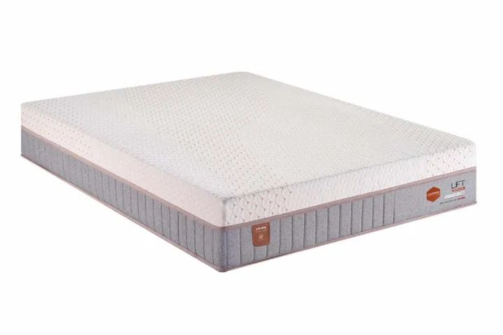 quarto colchao king size 