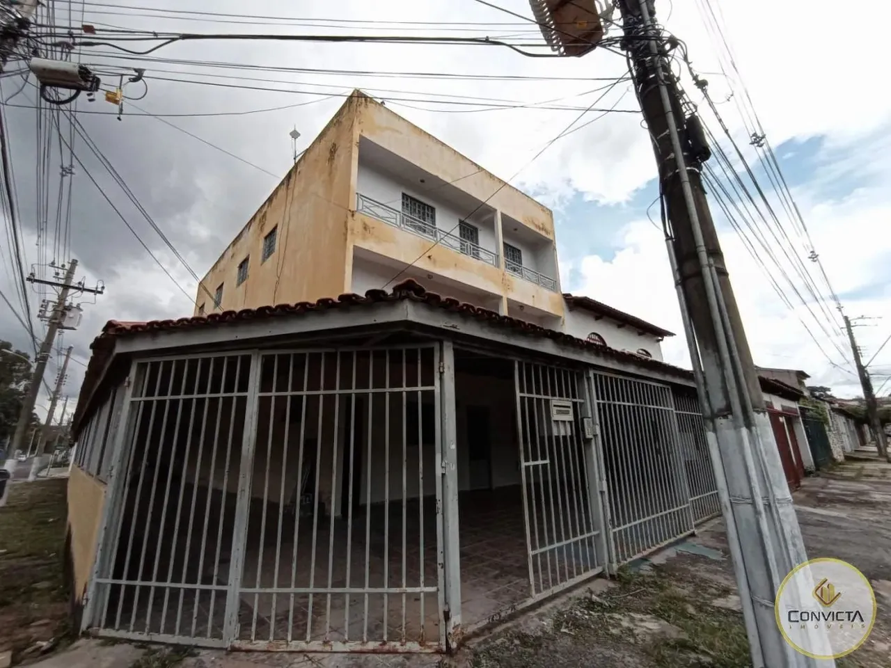 Apartamento para Locação em Brasília, Núcleo Bandeirante, 2 dormitórios, 1 banheiro, 1 vag