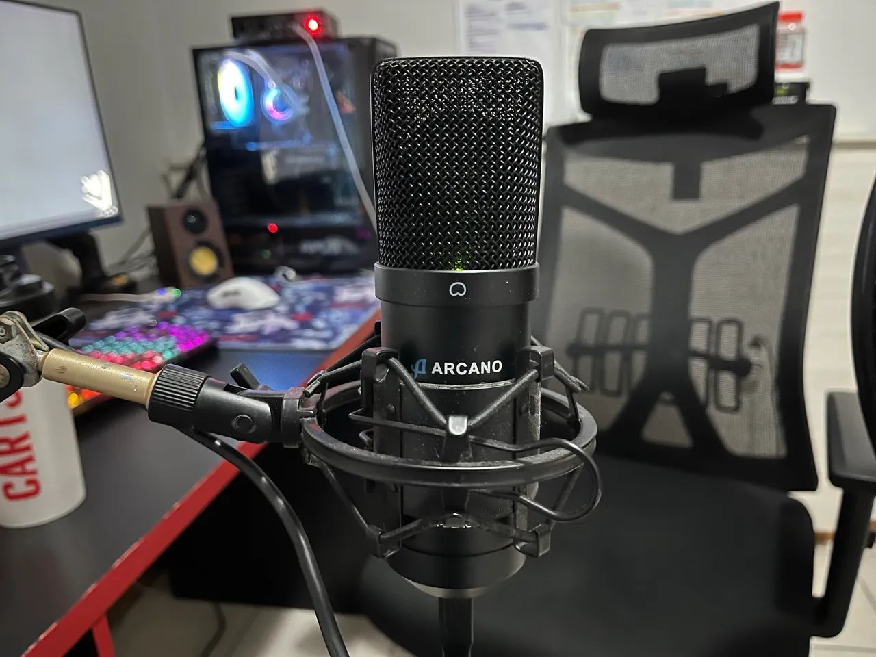 Microfone arcano am black 1 com braço articulado, shockmount e pop filter - Foto 5