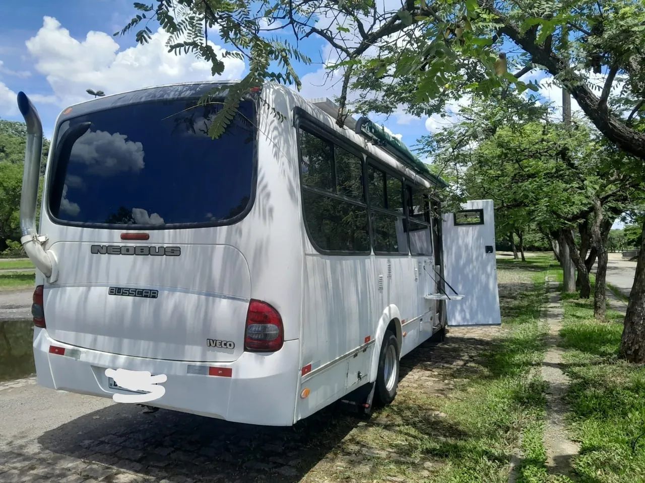 Vende-se Motorhome micro ônibus 7 lugares.I - Foto 2