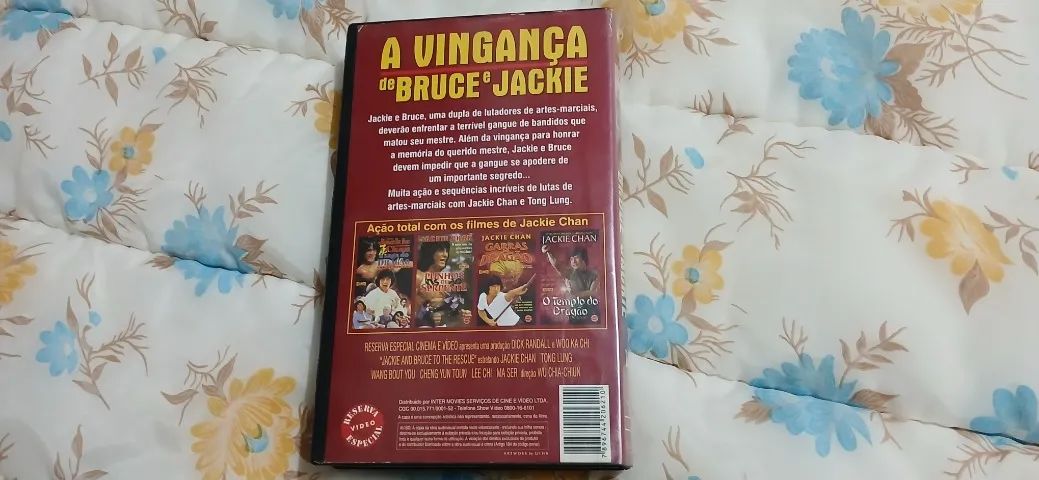 Filme Vhs Jackie Chan - A Vingança De Bruce - Dublado - Foto 2