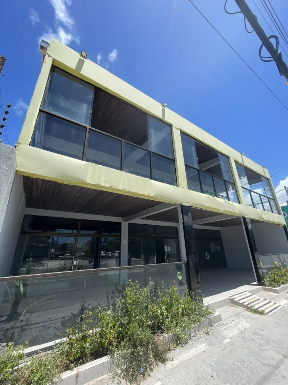 ALUGO EXCELENTE PONTO COMERCIAL 333M² EM AFOGADOS
