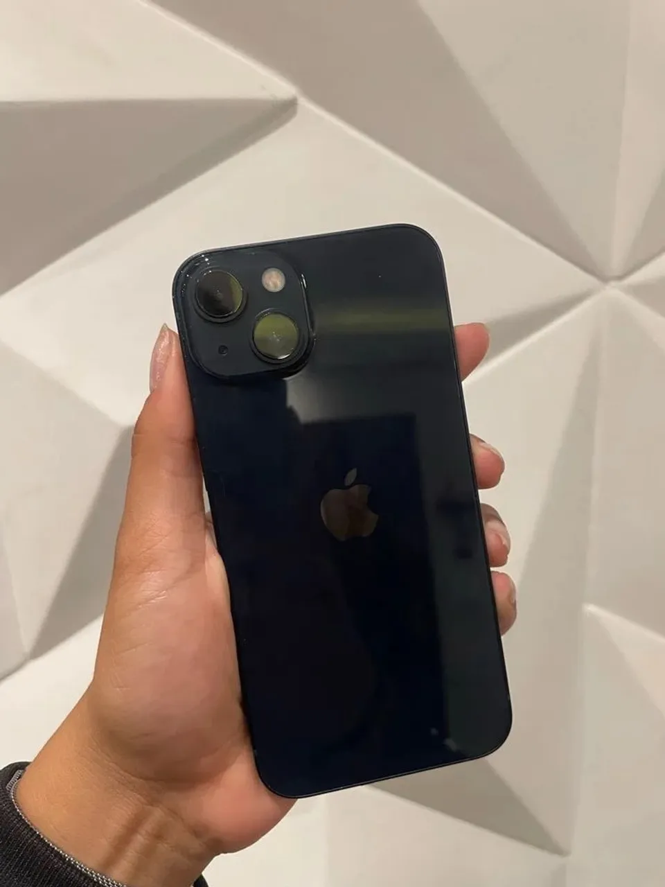 iPhone 13 128GB-Menos de 1 ano de uso Estado impecável-Desbloqueado-Bateria com 89