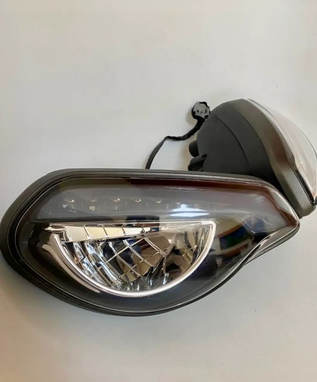 Farol dianteiro Tryumph street 2022 - Foto 4