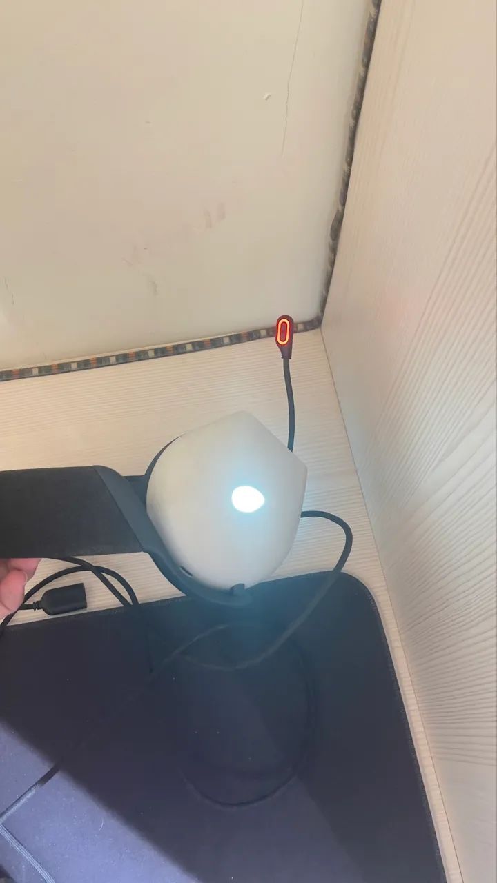 Headset Alienware com fio USB e adaptador P2