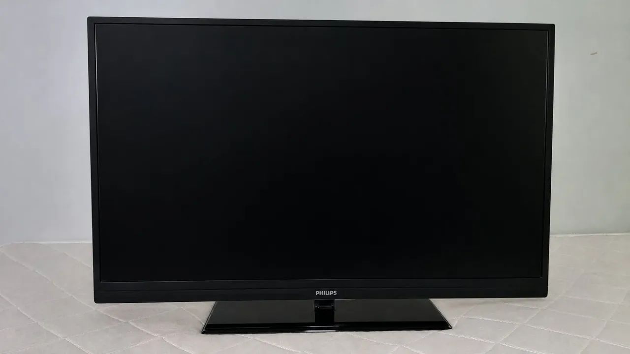 TV com 39 polegadas boas condições 50 a 60 Hz