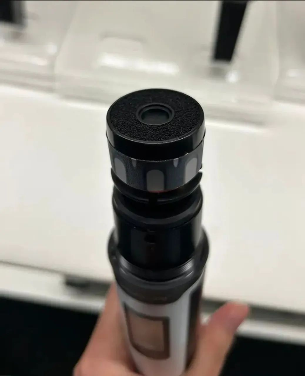 MICROFONE SEM FIO SOMLIMI EW135G4 COM 2 BASTÕES  - Foto 4