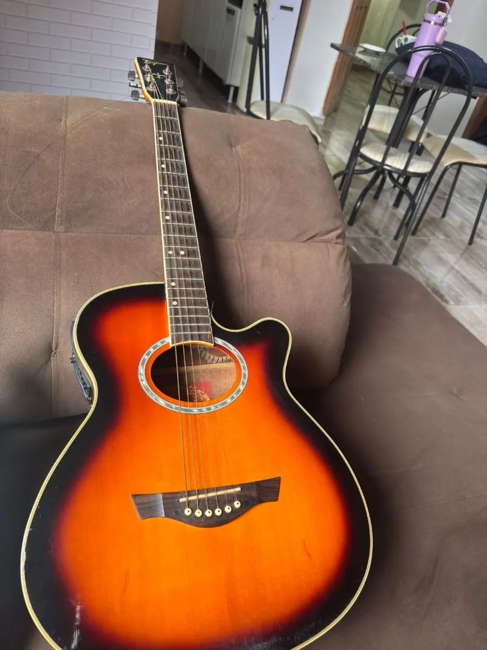 Vendo,  guitarra e violão  - Foto 5