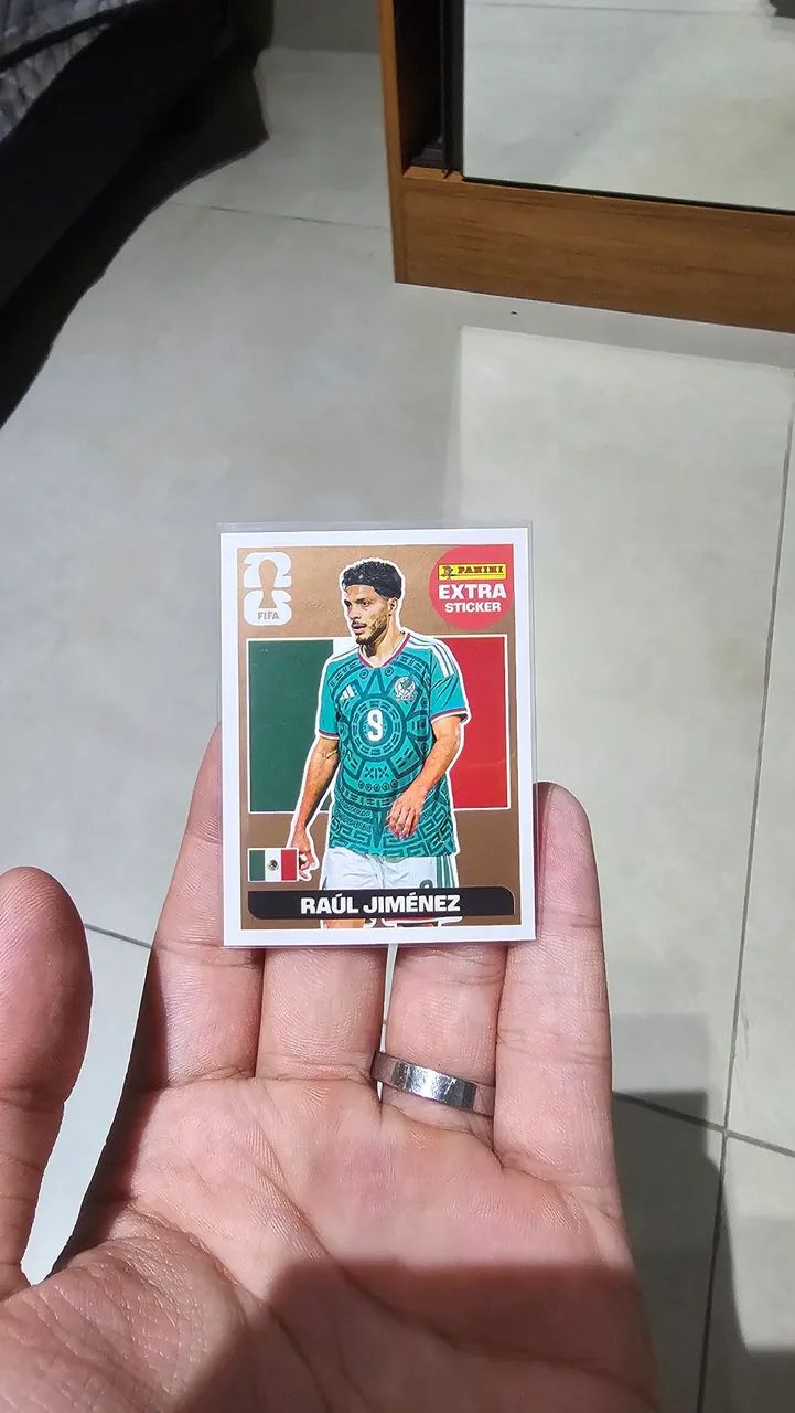 Legend Bronze Raúl Jiménez Panini Copa do Mundo 2026 - Foto 2