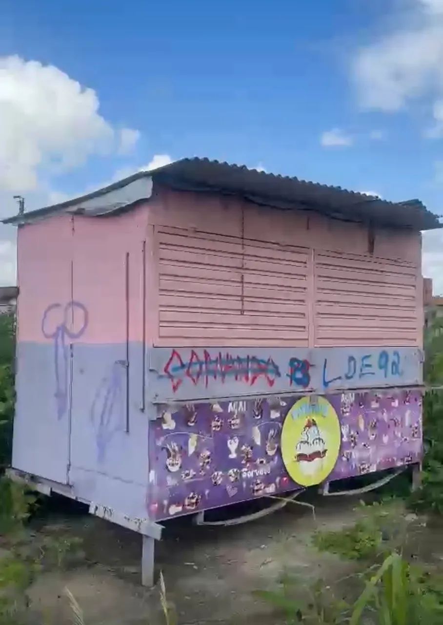 FOOD TRUCKER COM 2.09 AL e 1.81 LA