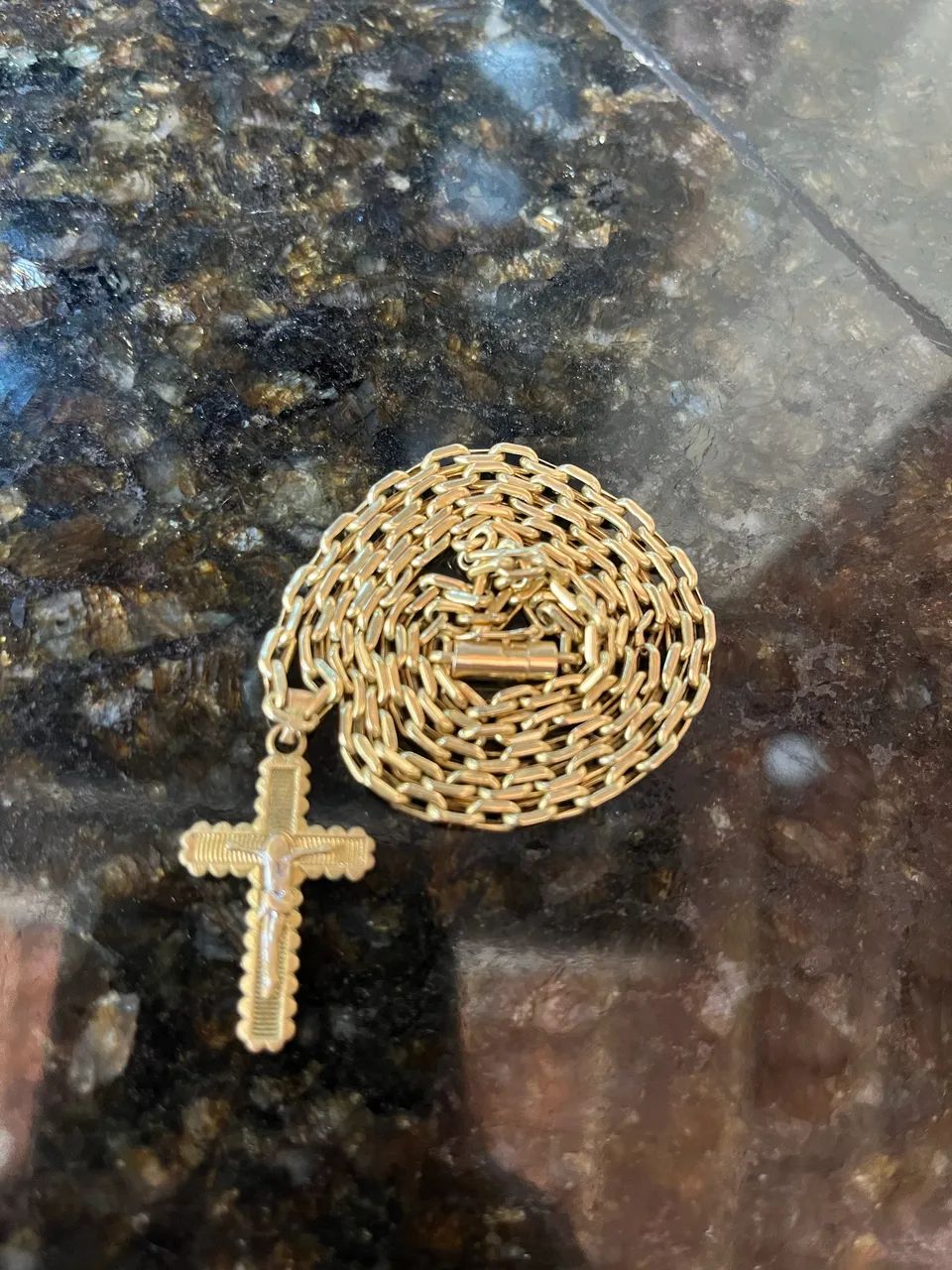 Corrente de Ouro 18k modelo cadeado com pingente  - Foto 4