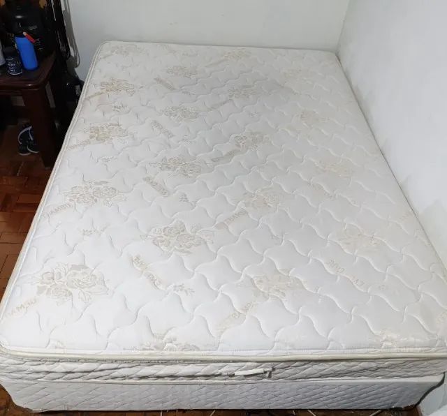 Cama Casal com Colchão