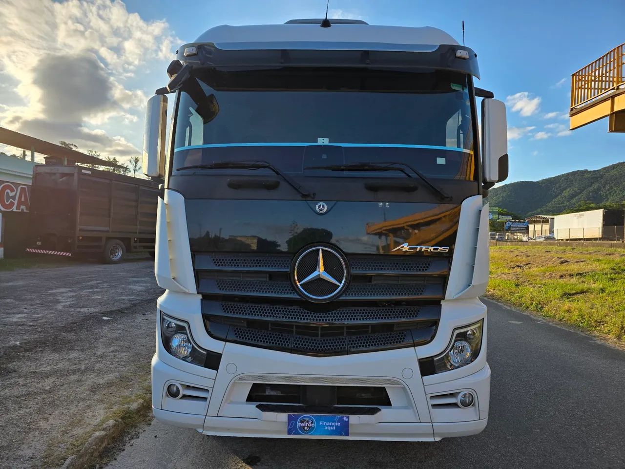 MB Actros modelo 2548 S ano 2023 de unico dono pouco uso baixo km rodado