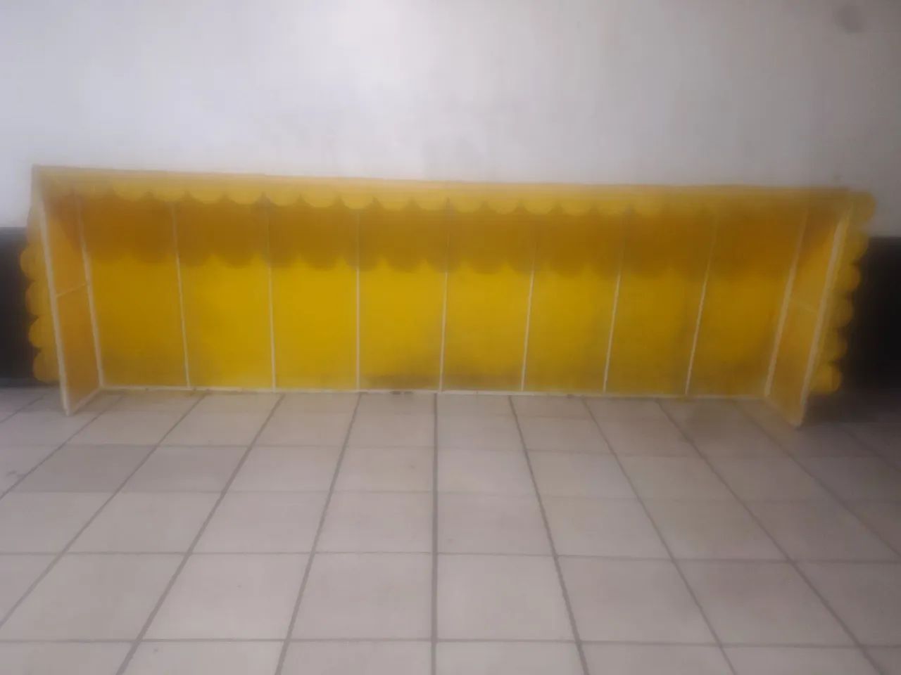 Toldo amarelo 