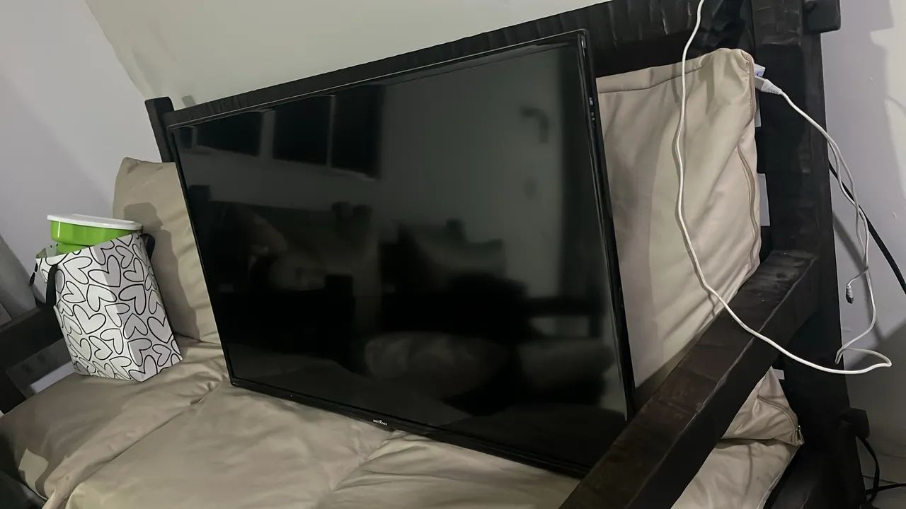 Tv Britânia smart 43