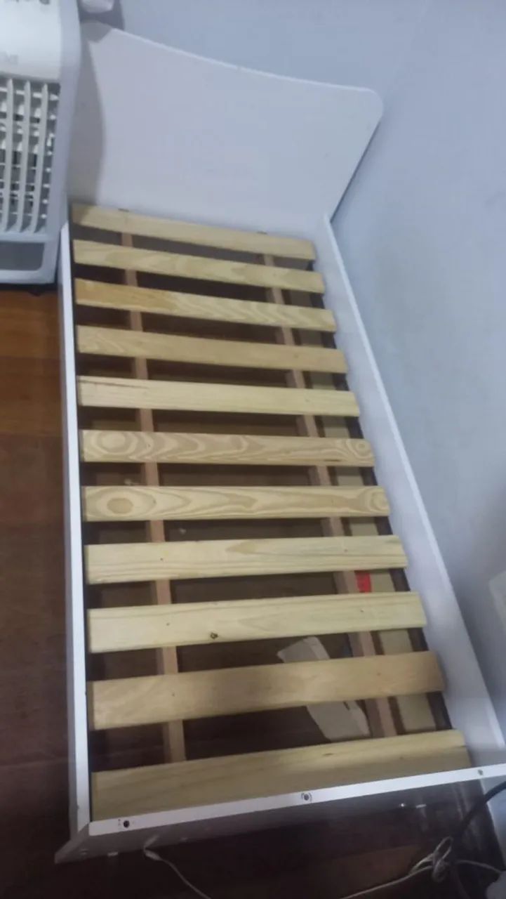 Mini cama com colchão que vira berço  - Foto 2