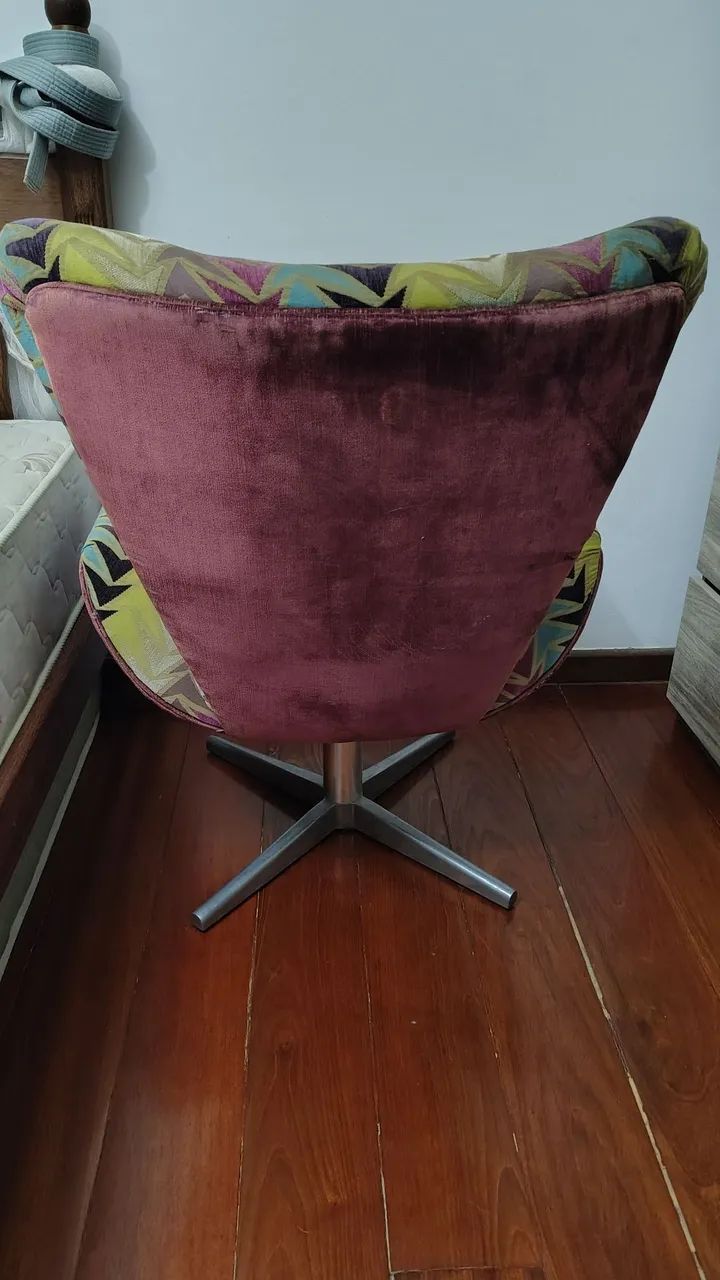  2 Poltronas confortáveis e rotatórias em ótimo estado  - Foto 2