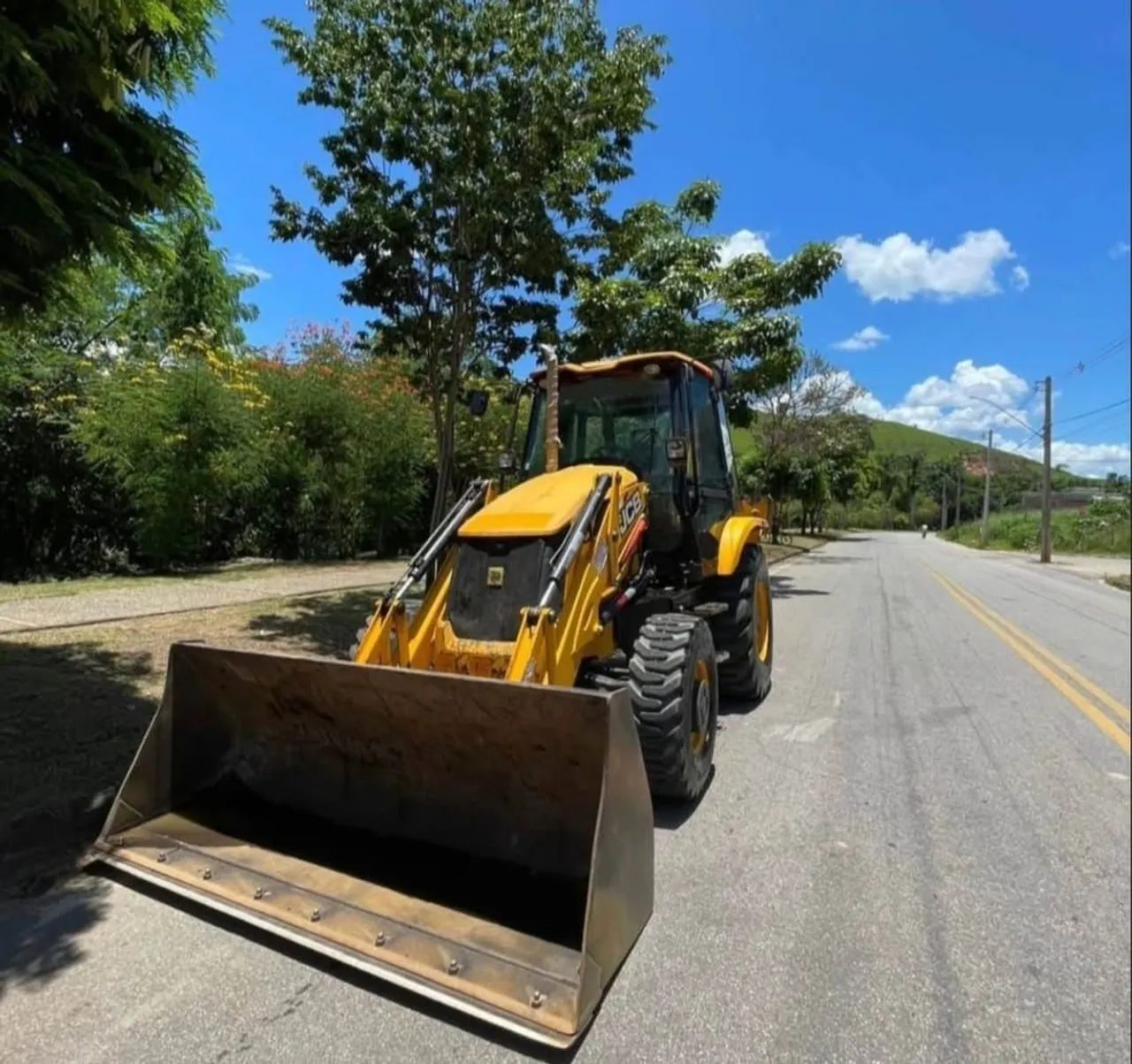 Retroescavadeira JCB 3CX 2019