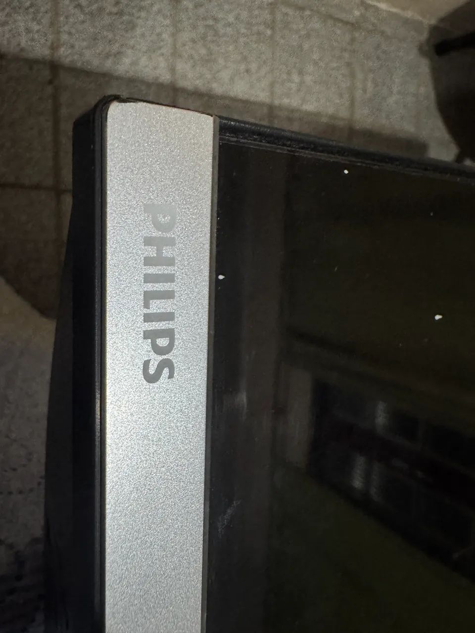 Smart TV Philips 58" 4K - Com Defeito - Foto 4