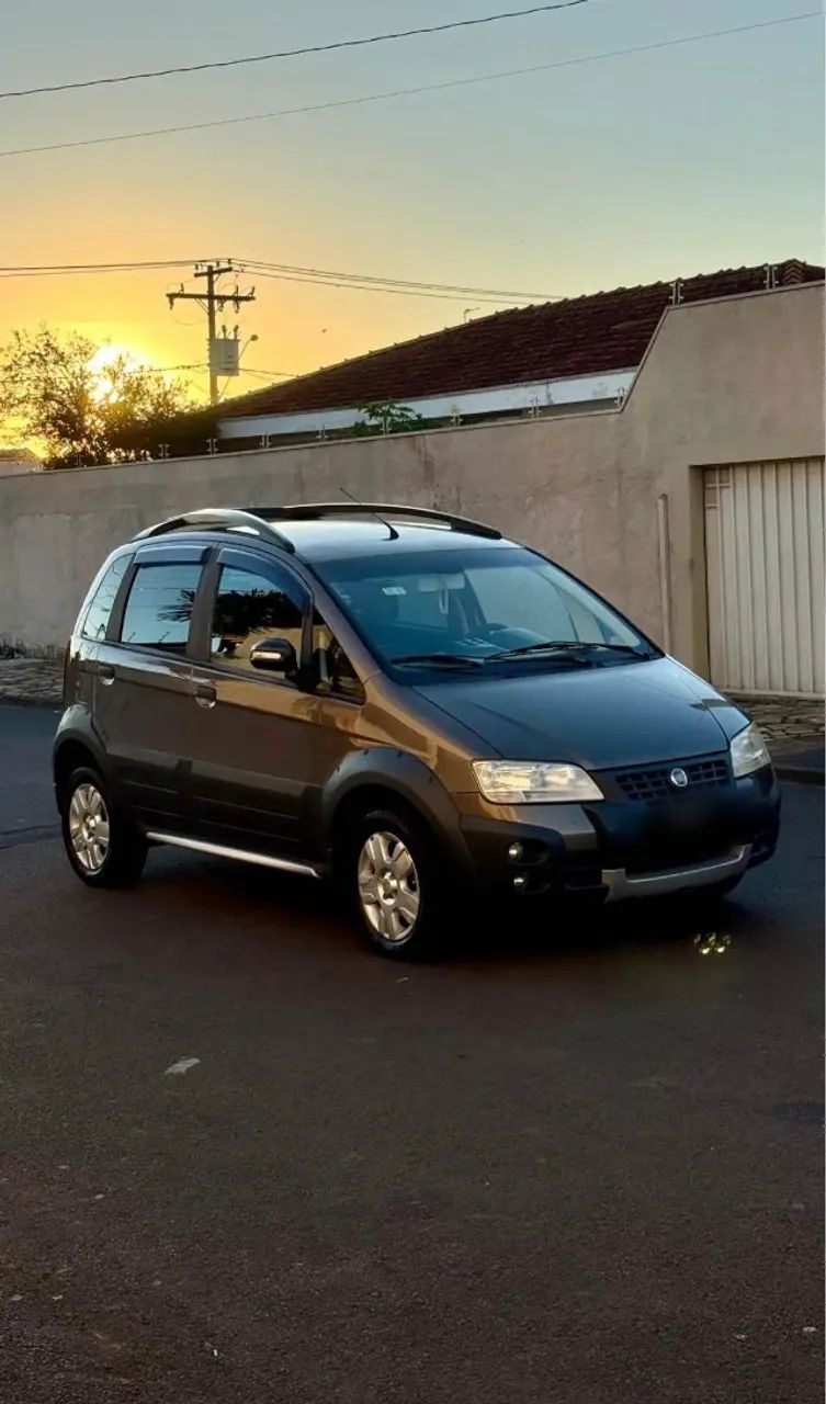 Fiat Idea Adv./ Adv.lock.dualogic 1.8 Flex 5P 2010