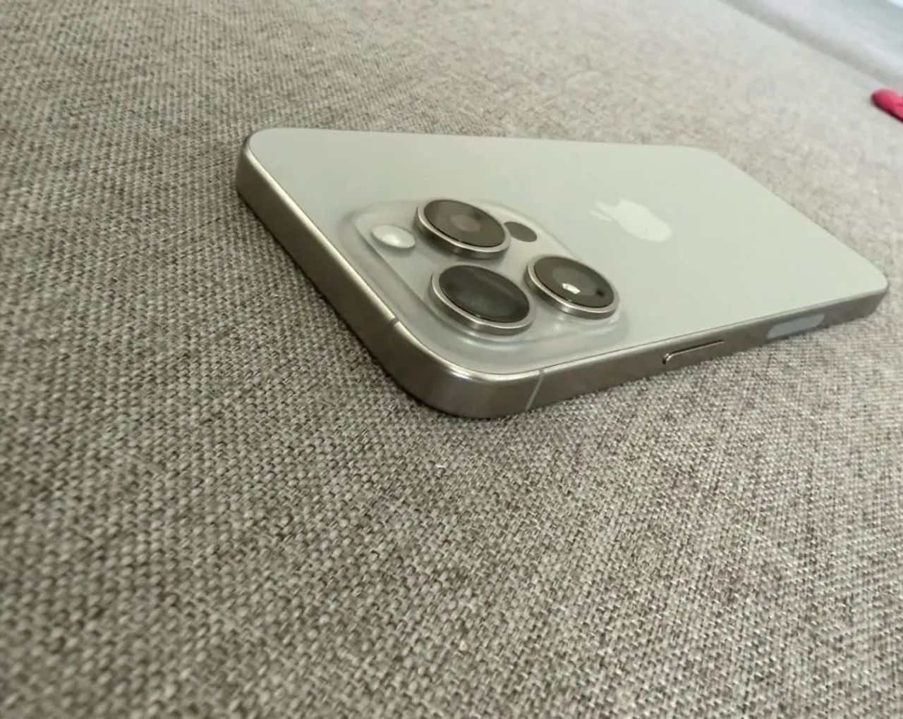 iPhone 15 Pro 256 Semi Novo sem defeitos  - Foto 3