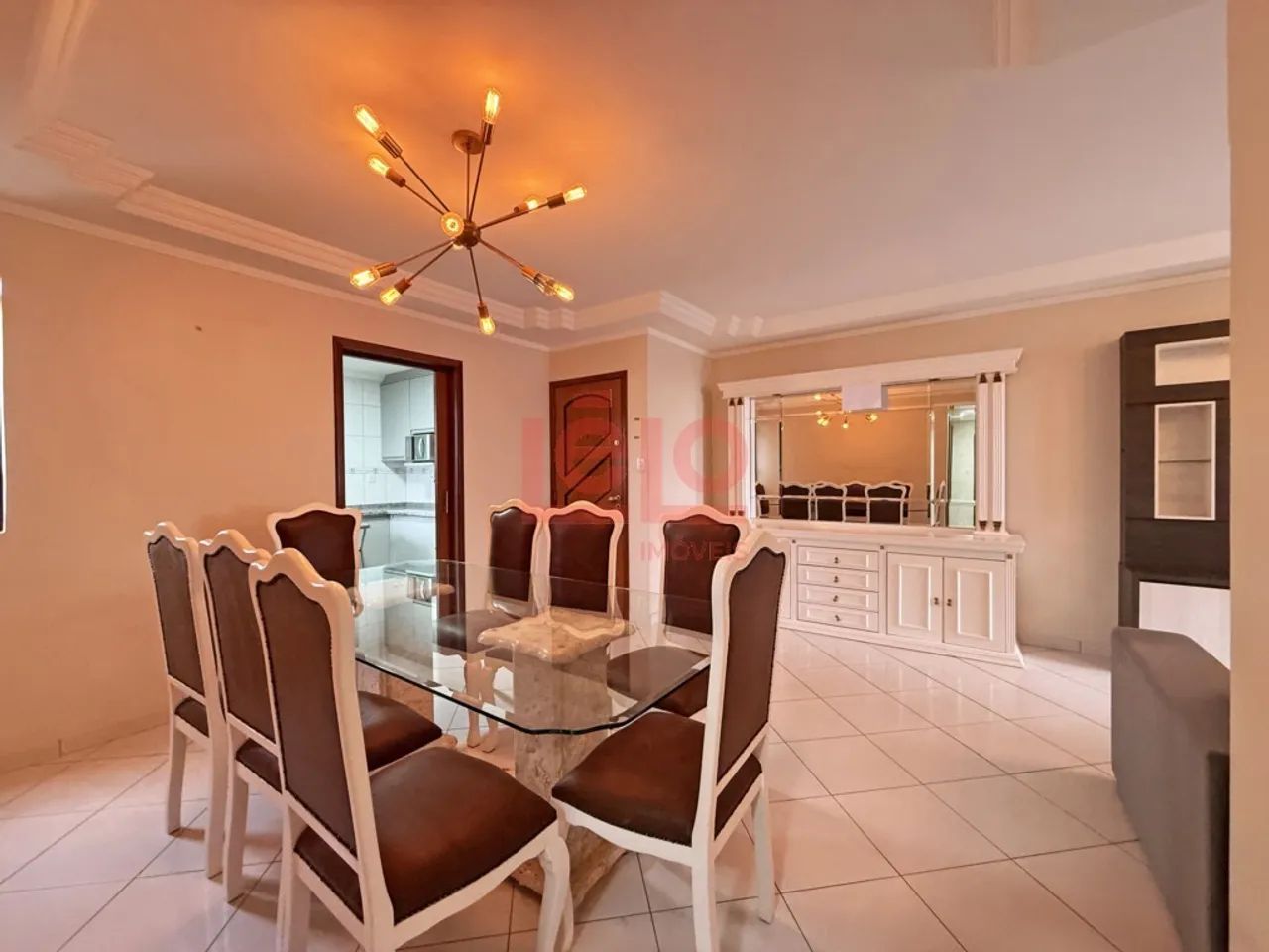 Apartamento 109,22 m², 01 suíte + 02 quartos, sacada - Zona 07. - Foto 3