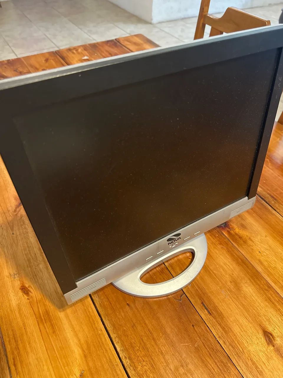 Monitor LCD 14 polegadas 