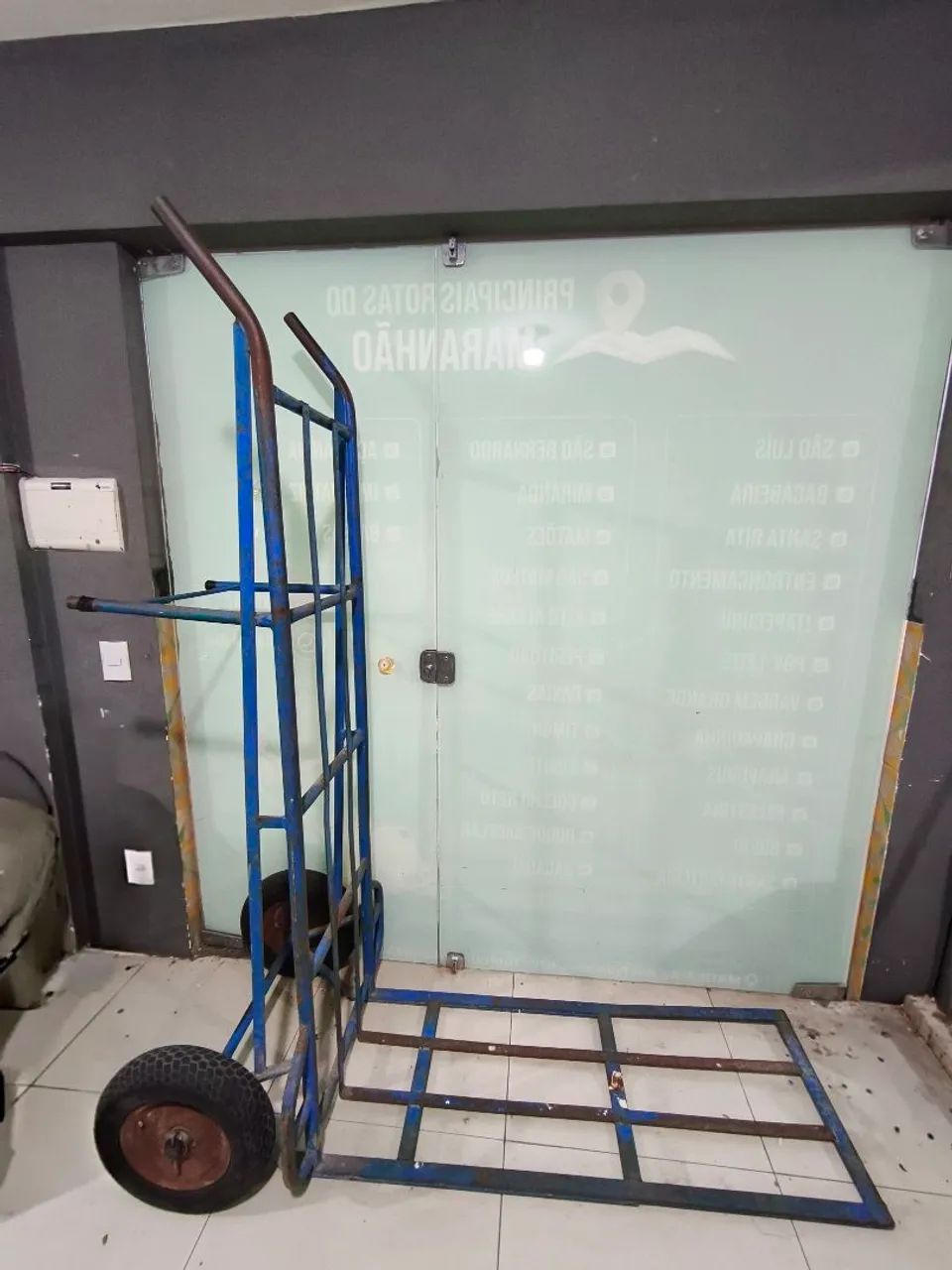 Carrinho de Carga Armazém com Plataforma Rebatível - Reforçado - Foto 2