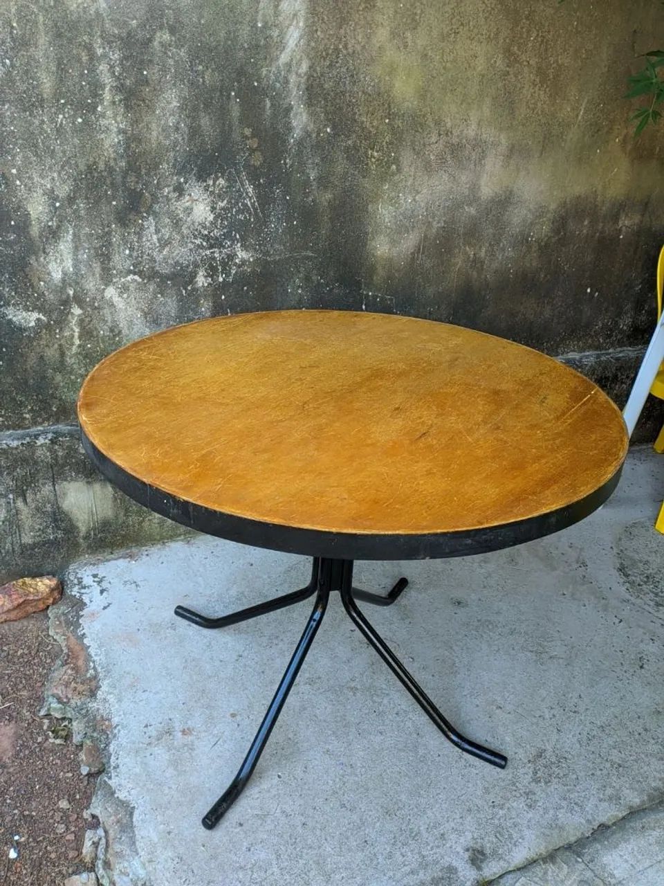 Mesa circular para salas e áreas externas - Foto 2