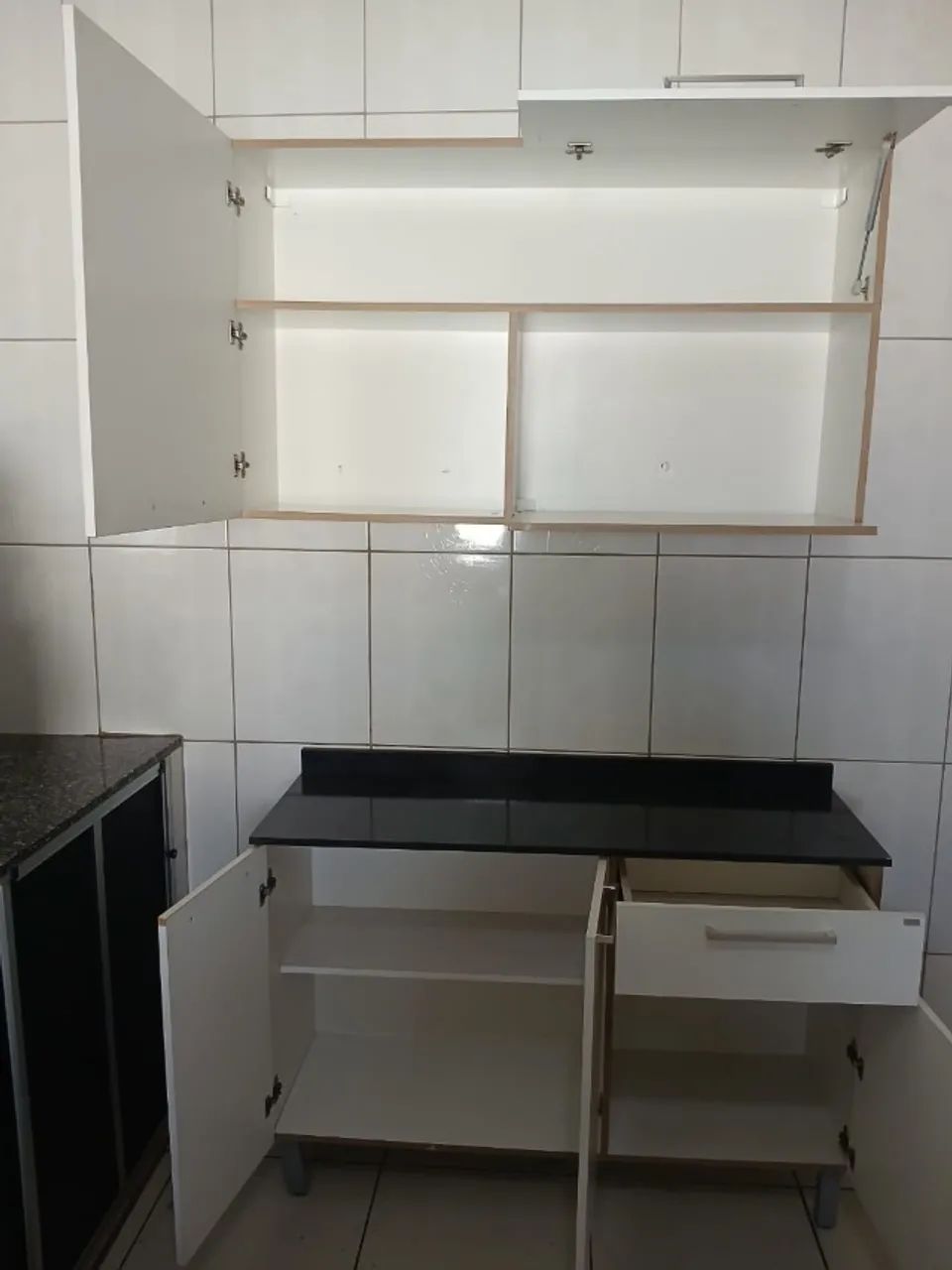 ARMARIO DE COZINHA COM BALCÃO